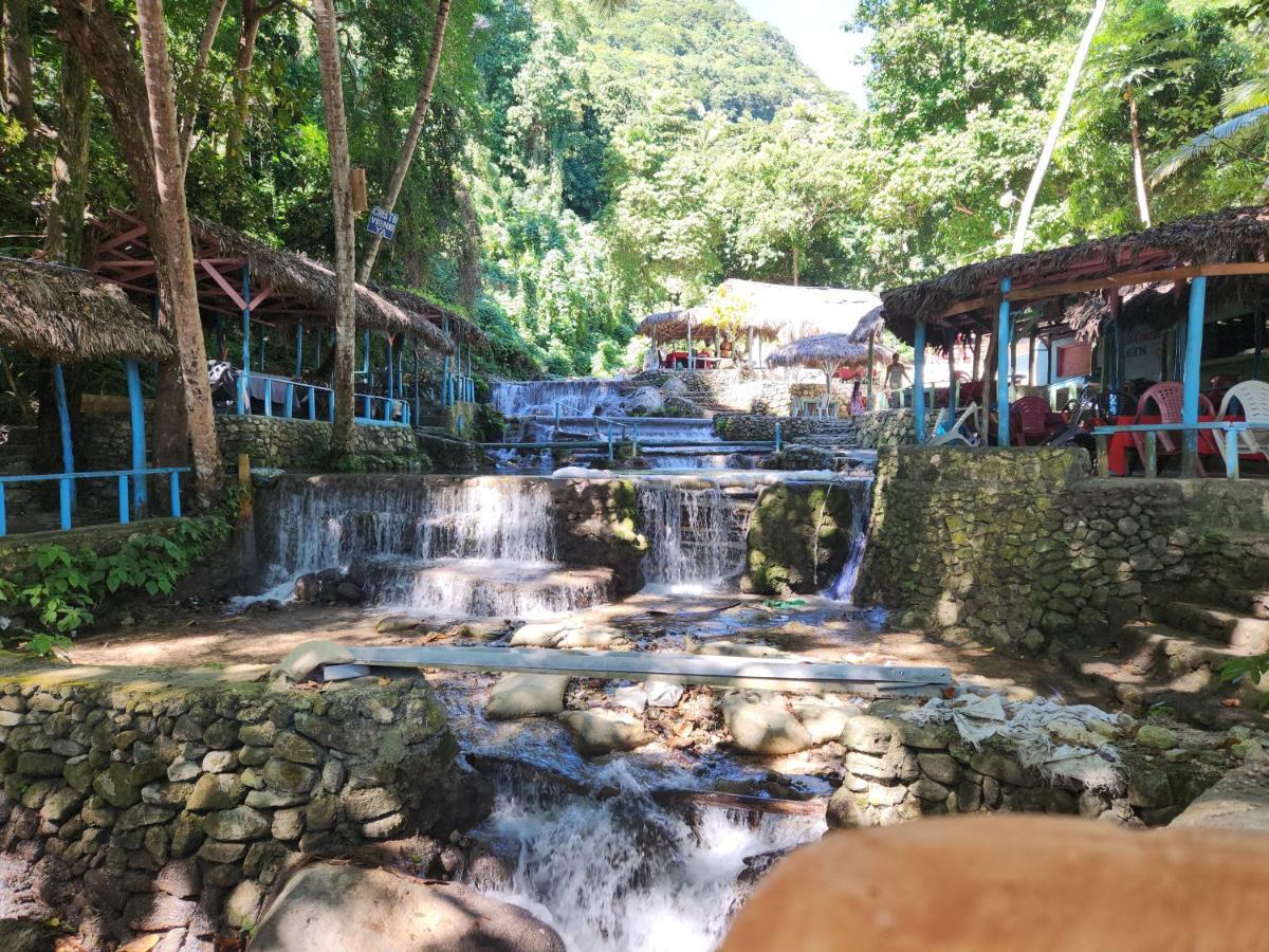 Beachfront Apartment, Quiet 4 Beds, 1 Bath, Ac, Wi-Fi, Hot Water, In Paraiso Near Los Patos Exteriör bild